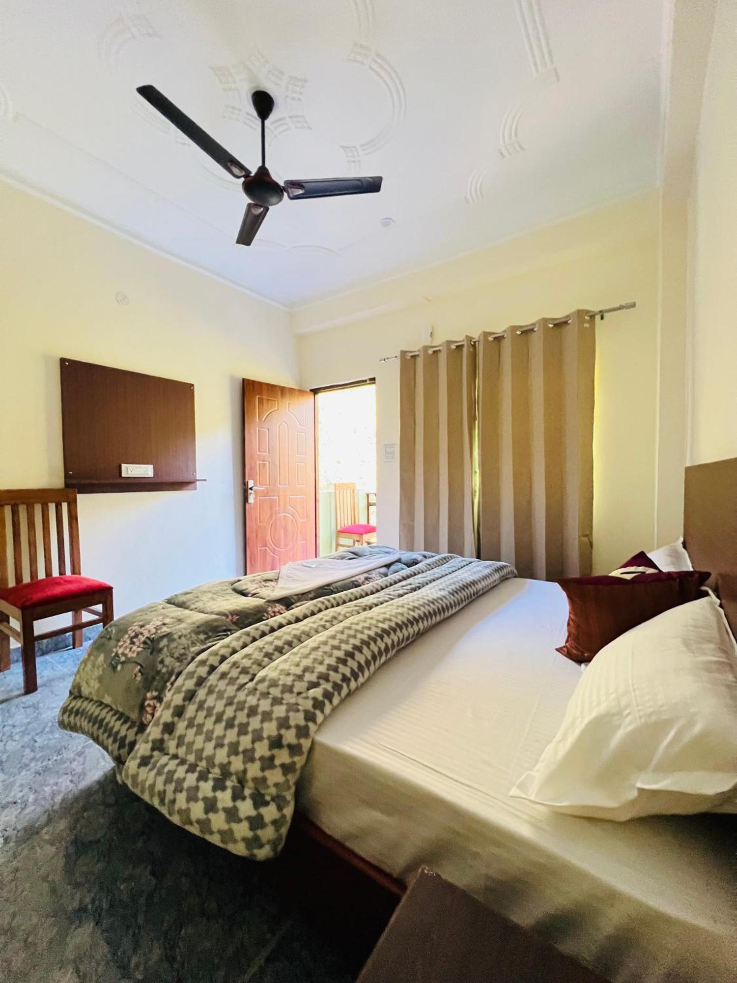 Shiv Shakti Yogpeeth Cottages Rishīkesh Екстериор снимка
