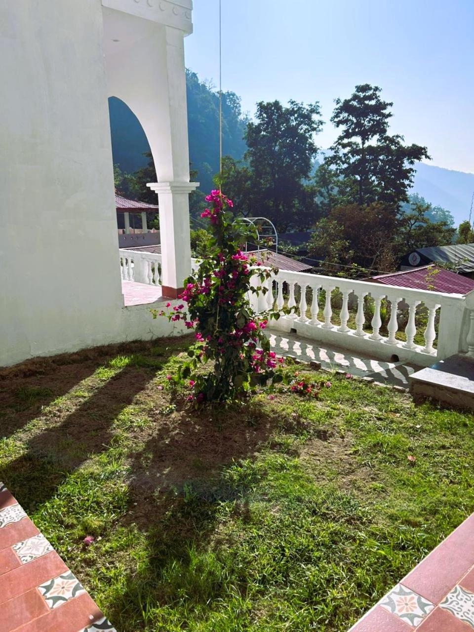Shiv Shakti Yogpeeth Cottages Rishīkesh Екстериор снимка